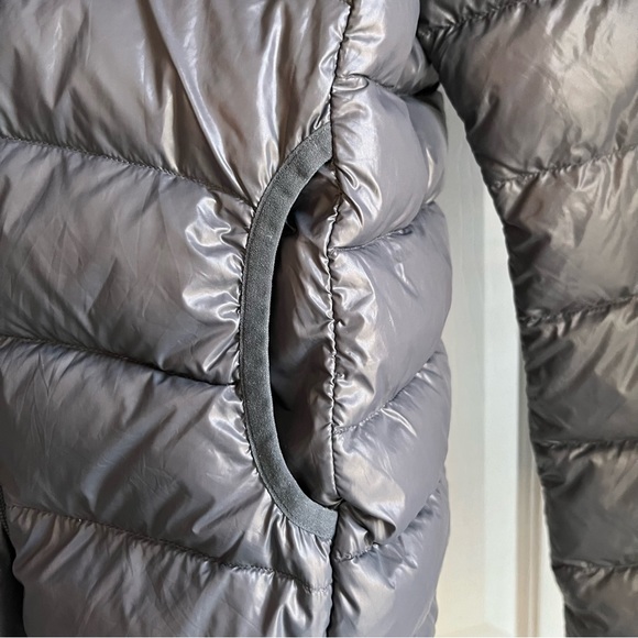 Cozy Down Puffer Coat with Stuff Bag Charcoal Womens Size L - Picture 6 of 11